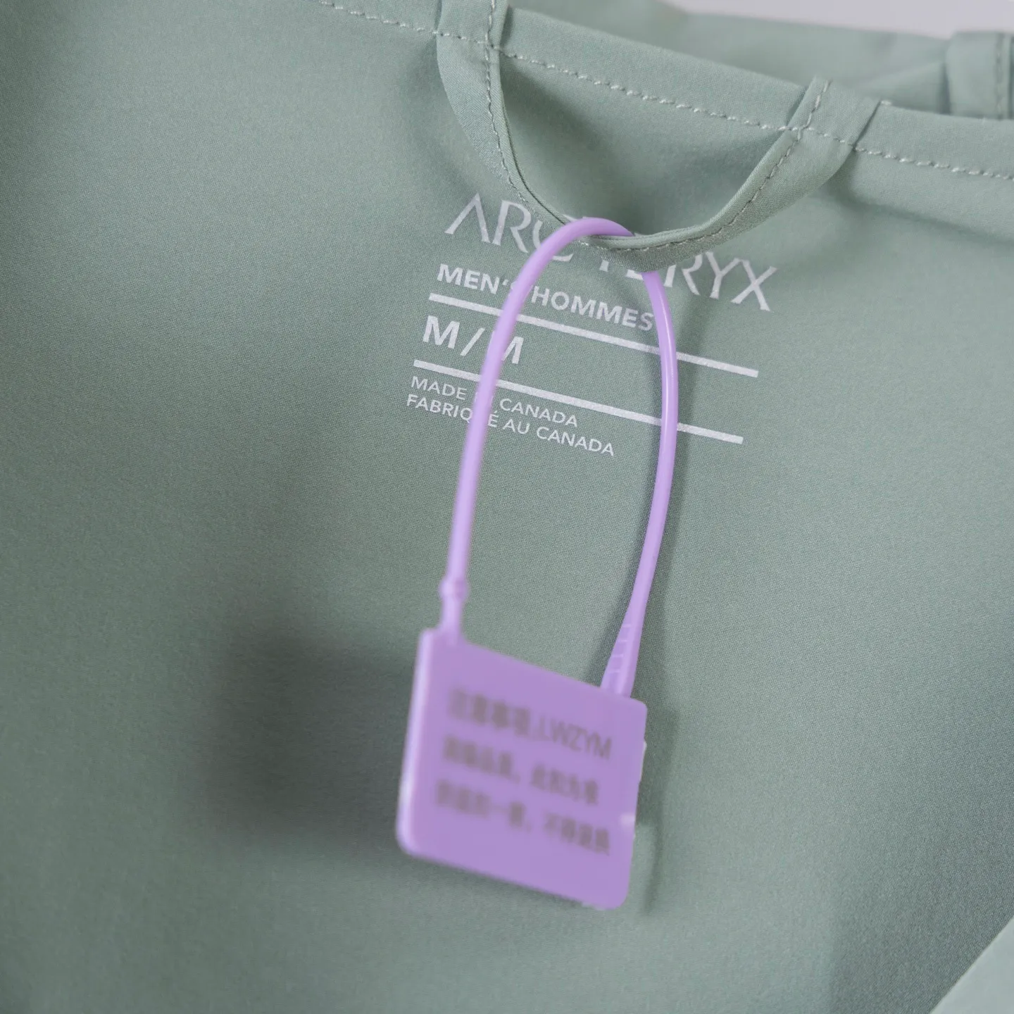 ➕5 #Arcteryx/ 50+ ！Premium Quality ！ 2025 ARC‘TERYX LT ！ Same Style ！ ：Black，White， ， ， Size S～3XL。